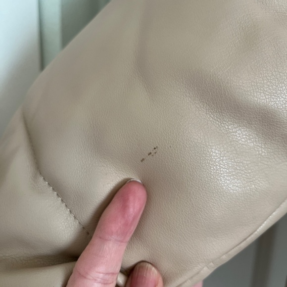 Abercrombie & Fitch Light Tan Vegan Leather Mini Puffer Jacket - Picture 11 of 12